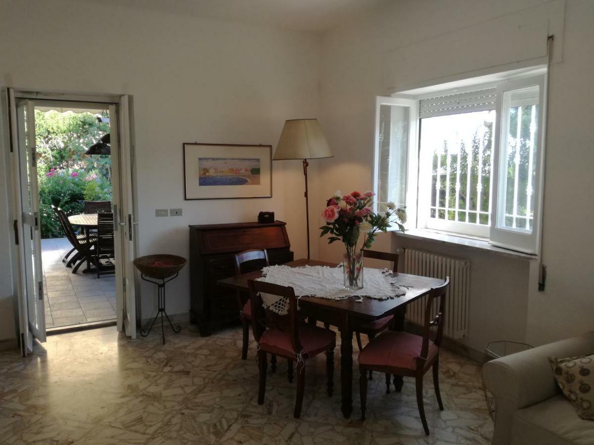 Villa Mariolina Guest House Bari Buitenkant foto